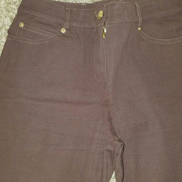 St. John Collection by Marie Gray Pants. - Picture 2 of 8